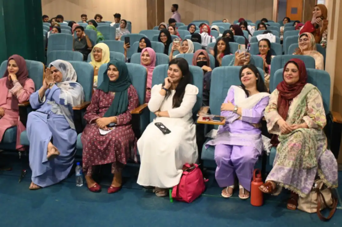 LCMD campus Gulistan-e-Johar Karachi practical dental training ward
